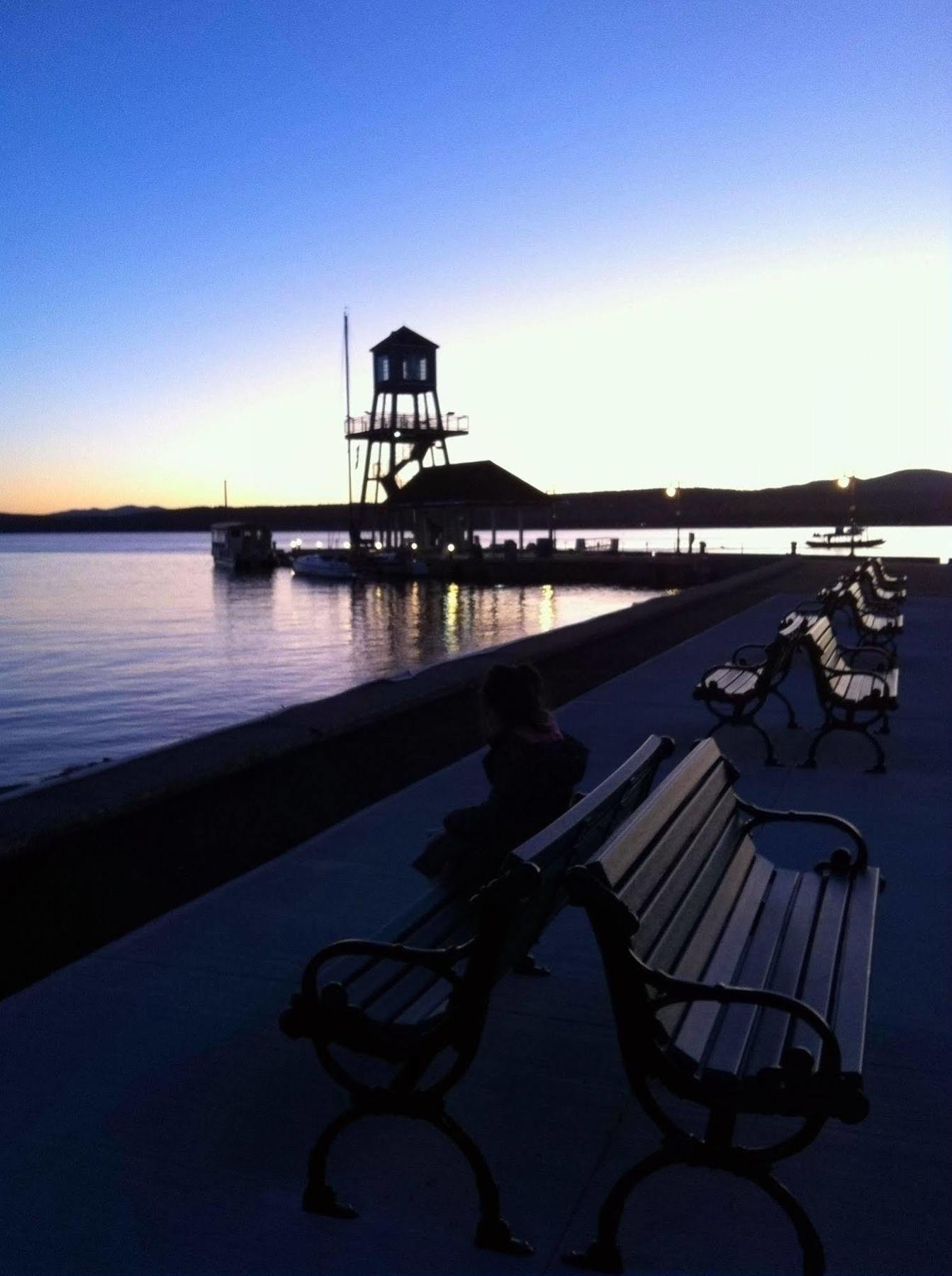 Auberge Du Grand Lac Magog Exterior photo
